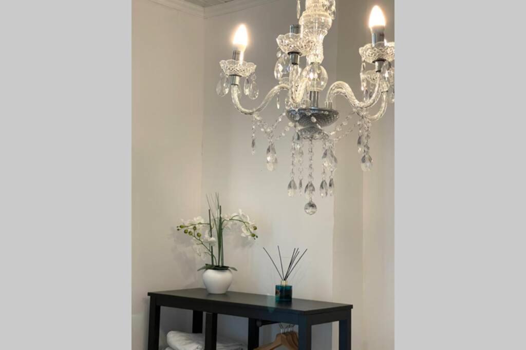 Апартаменты Cute Studio Rom Монс Экстерьер фото